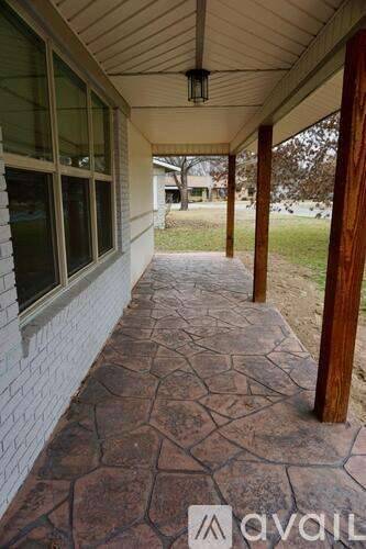 Main picture of 4808 Waldron Ave