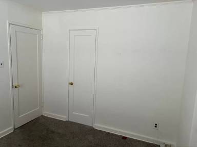 Main picture of 611 N Michigan Ave