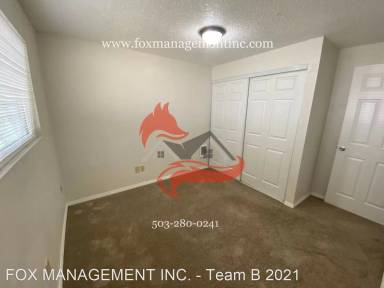 Main picture of 9009 SE Clackamas Rd