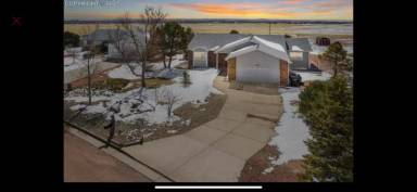 Main picture of 9544 Waterbury Dr