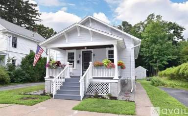 Main picture of 258 Caroline St