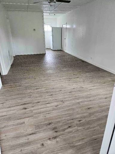 Main picture of 202 1st St E