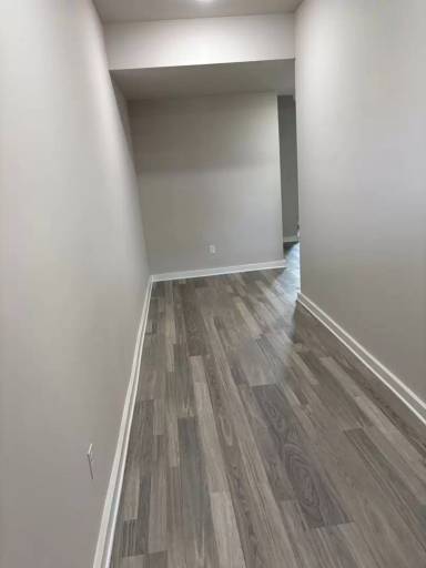 Main picture of 1356 S Main St