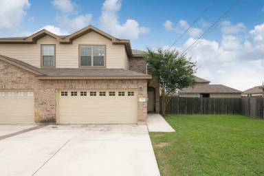 Main picture of 305 Rosalie Dr