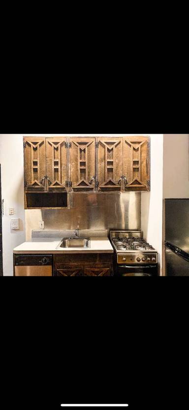 Main picture of 516 East 12th St