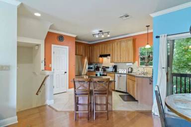 Main picture of Parker Lane Condo