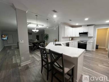 Main picture of 11390 Bayside Blvd