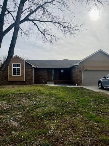 Main picture of 6820 S Eagle Dr