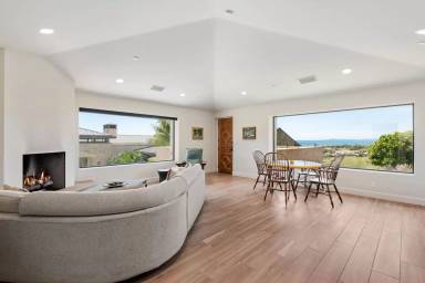 Main picture of 2700 Vista Oceano Ln