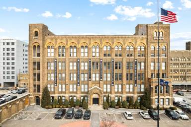 Main picture of Mural Lofts
