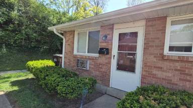 Main picture of 262 E Nottingham Rd