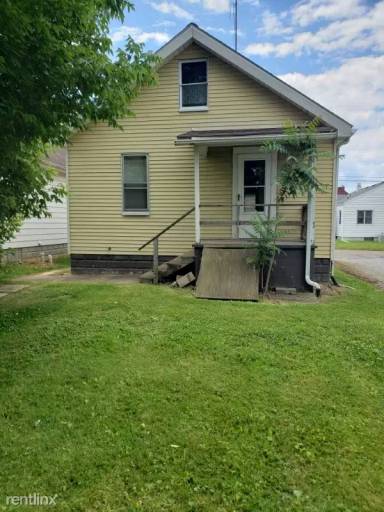 Main picture of 826 Plum St