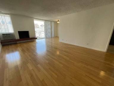 Main picture of 1932 Overland Ave