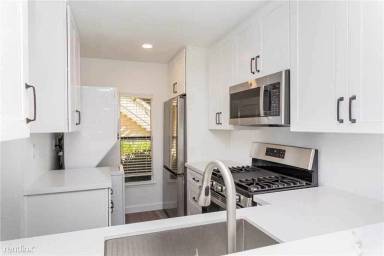 Main picture of 147 Lemon Grv