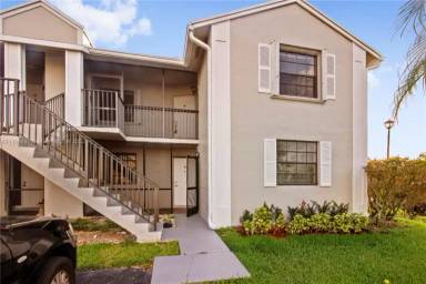Main picture of 1017 Washington Cir