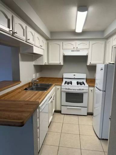 Main picture of 21529 Golden Hills Blvd