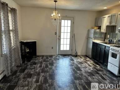 Main picture of 7 Munson St