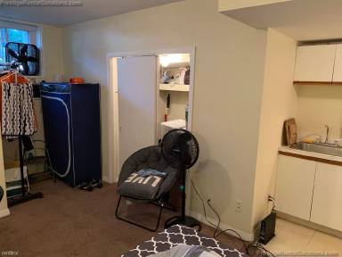 Main picture of 1114 Commonwealth Ave