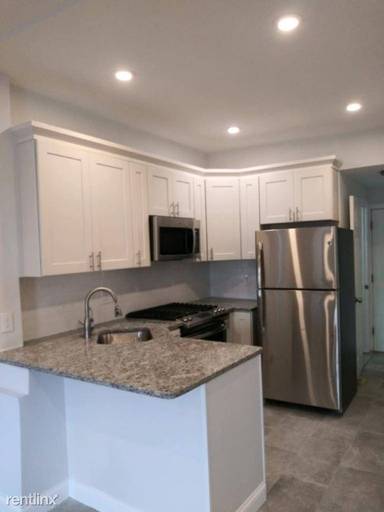 Main picture of 208 Maverick St