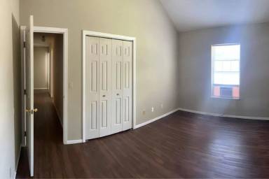 Main picture of 1801 Heritage Rd