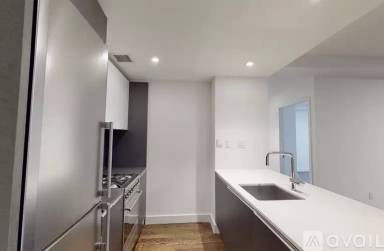 Main picture of 600 W End Ave