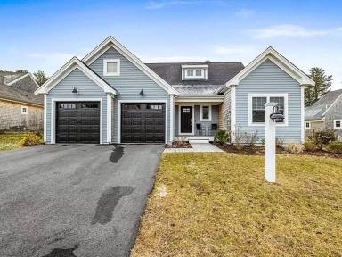 Main picture of 9 Water Lily Dr