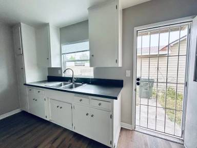 Main picture of 212 S Vista Bonita Ave