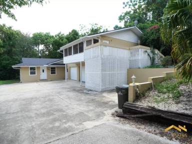 Main picture of 461 W Desoto St