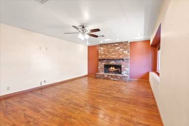 Main picture of 1701 Bracken Ave