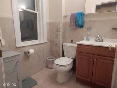 Main picture of 202 Pearl St