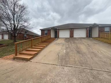 Main picture of 228 Graystone Cir