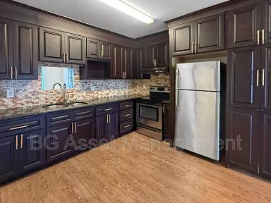 Main picture of 1459 MacArthur Blvd