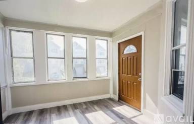 Main picture of 123 N 15th St