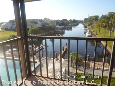 Main picture of 808 Cape Coral Pkwy W