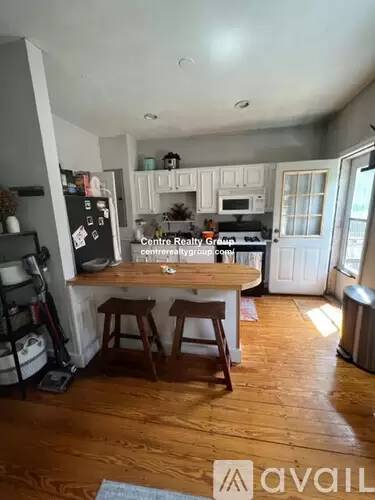 Main picture of 3 K Street Pl