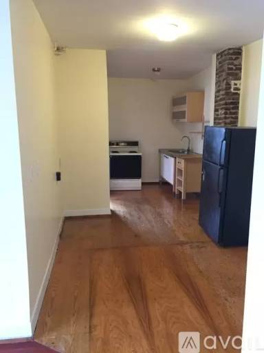 Main picture of 112 E Courtland Pl