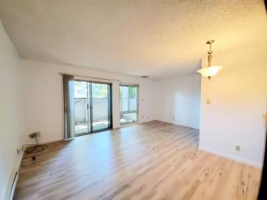 Main picture of 133 Piccadilly Pl