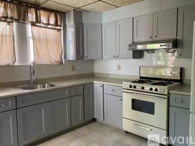 Main picture of 7815 Windrim Ave