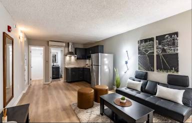 Main picture of 803 N 2nd St