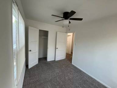 Main picture of 4454 Linden Ave