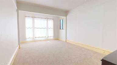 Main picture of 441 4th Ave