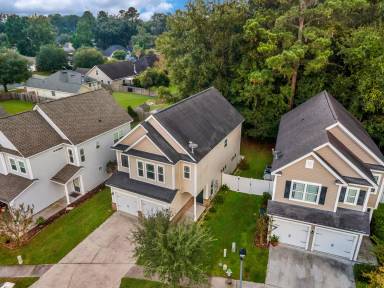 Main picture of 690 Summer Hill Way