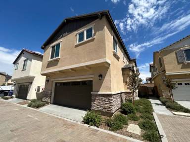 Main picture of 16161 Lozano St