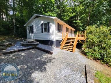 Main picture of 150 Henley Ln