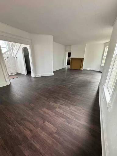 Main picture of 1921 60th St