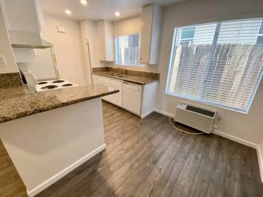 Main picture of 4424 Utah St