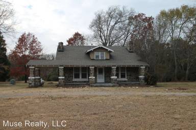 Main picture of 4440 Saluda Rd