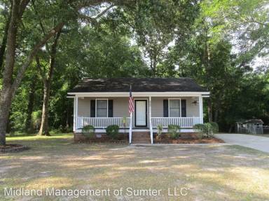 Main picture of 820 Marigold St