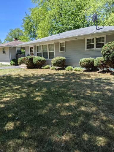 Main picture of 2104 Gideon Ave