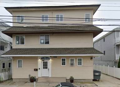Main picture of 228 E Garfield Ave